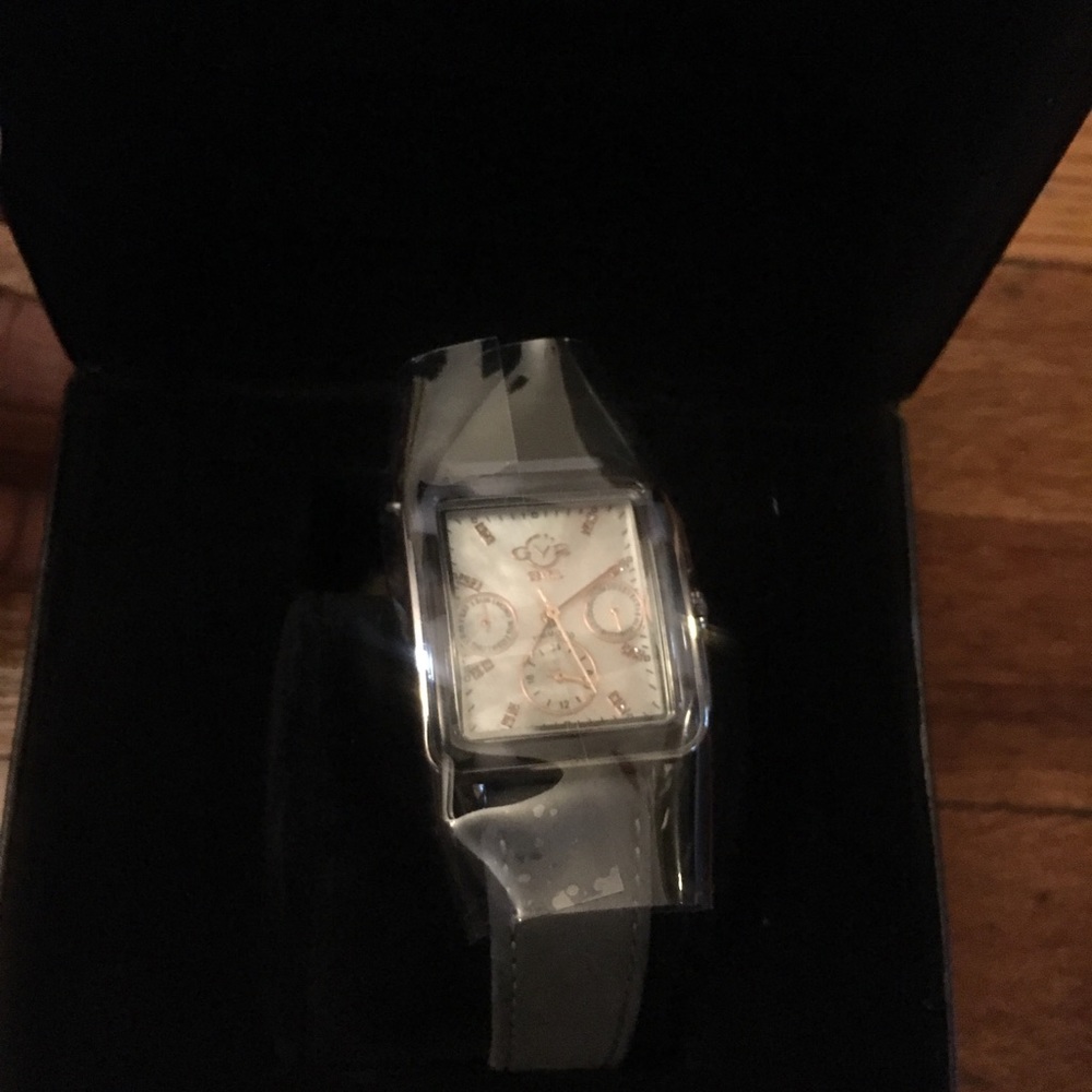 Gervil GV2 Swiss Quartz Bari Watch